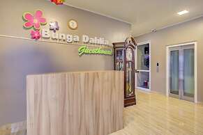 Hotel O Gambir Near Juanda Station Formerly Bunga Dahlia