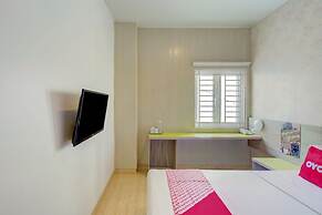 Hotel O Gambir Near Juanda Station Formerly Bunga Dahlia