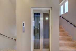 Hotel O Gambir Near Juanda Station Formerly Bunga Dahlia