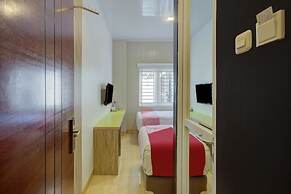 Hotel O Gambir Near Juanda Station Formerly Bunga Dahlia