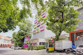 Hotel O Gambir Near Juanda Station Formerly Bunga Dahlia