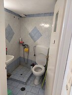 Akrotiri Cosy Studio with Patio and View