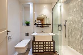 Mayfair Mansions