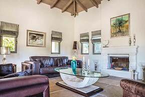 Villa Pomegranate Tree