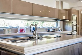 Villa Pomegranate Tree