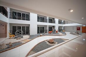 New Nordic Atrium by Apartwell