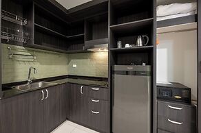 New Nordic Atrium by Apartwell