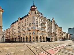 Mövenpick Grand Hotel Wroclaw