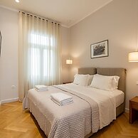 Kolonaki Chic Haven - A Downtown Retreat