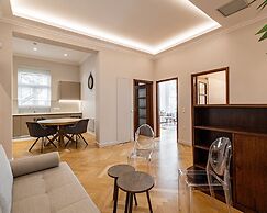 Kolonaki Chic Haven - A Downtown Retreat