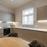 Kolonaki Chic Haven - A Downtown Retreat