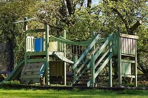 Kids Fun Farm Themed Bedroom in Cosy Cob Cottage