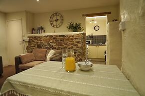 Kids Fun Farm Themed Bedroom in Cosy Cob Cottage