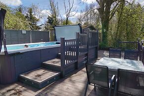 1 Bed 17th Century Stone Cottage in Rural Devon