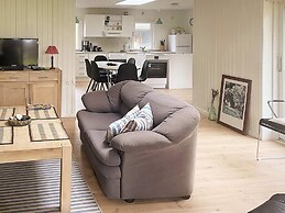 6 Person Holiday Home in Veslos