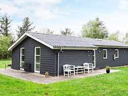 6 Person Holiday Home in Veslos