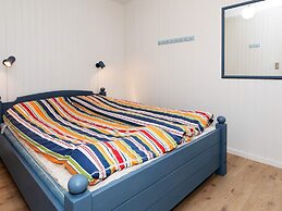 6 Person Holiday Home in Veslos
