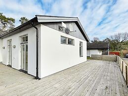 8 Person Holiday Home in Yngsjo-by Traum