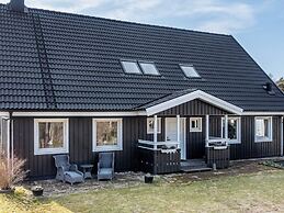 12 Person Holiday Home in Nosund-by Traum