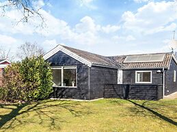 8 Person Holiday Home in Grenaa