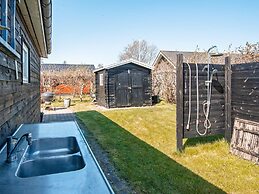 8 Person Holiday Home in Grenaa