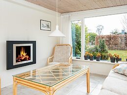 8 Person Holiday Home in Grenaa