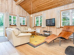 6 Person Holiday Home in Glesborg-by Traum