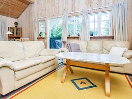 6 Person Holiday Home in Glesborg-by Traum