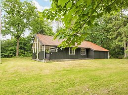 6 Person Holiday Home in Glesborg-by Traum