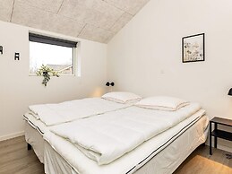 10 Person Holiday Home in Idestrup