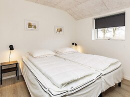 10 Person Holiday Home in Idestrup