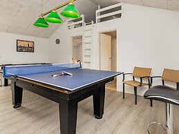 10 Person Holiday Home in Idestrup