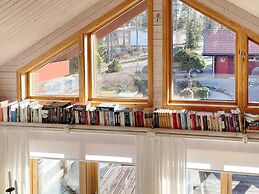 6 Person Holiday Home in Hammaro-by Traum
