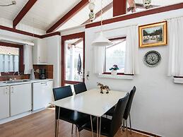 4 Person Holiday Home in Hemmet