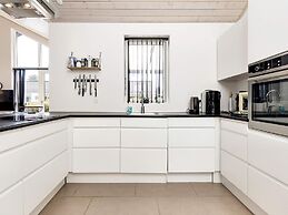 8 Person Holiday Home in Hals-by Traum