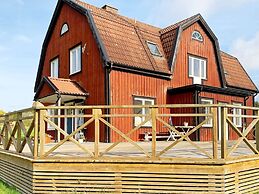 8 Person Holiday Home in Vetlanda-by Traum