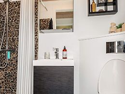 6 Person Holiday Home in Roslev