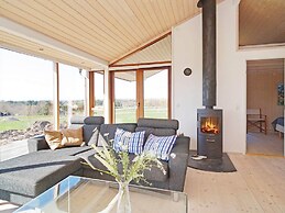 8 Person Holiday Home in Store Fuglede