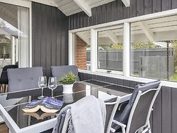 6 Person Holiday Home in Juelsminde