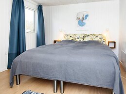 6 Person Holiday Home in Juelsminde