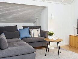 6 Person Holiday Home in Juelsminde