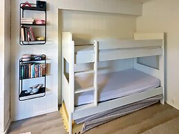 6 Person Holiday Home in Averoy-by Traum