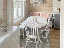 6 Person Holiday Home in Korssund