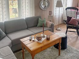 6 Person Holiday Home in Korssund