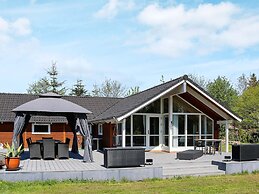8 Person Holiday Home in Hadsund