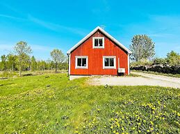 6 Person Holiday Home in Tingsryd-by Traum