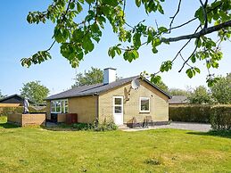 6 Person Holiday Home in Ronne-by Traum