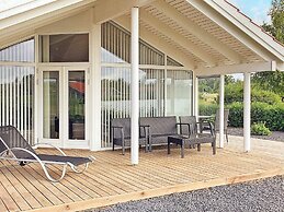 6 Person Holiday Home in Vaeggerlose