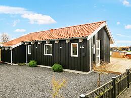 6 Person Holiday Home in Vaeggerlose