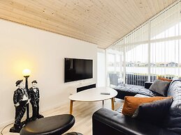 6 Person Holiday Home in Vaeggerlose